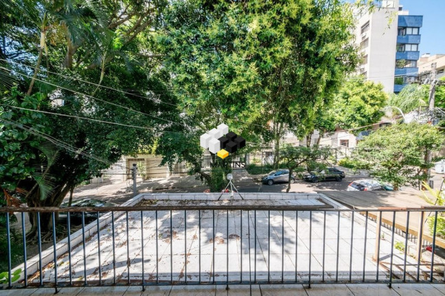 Imagem Casa com 3 Quartos à Venda, 156 m² em Petrópolis - Porto Alegre Imagem Casa com 3 Quartos à Venda, 156 m² em Petrópolis - Porto Alegre