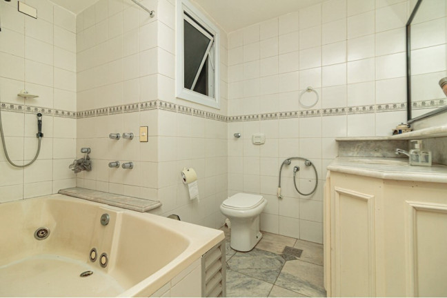 Imagem Imóvel com 2 Quartos à Venda, 63 m² em Santa Cecília - Porto Alegre Imagem Imóvel com 2 Quartos à Venda, 63 m² em Santa Cecília - Porto Alegre