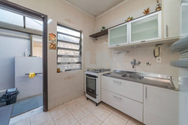 Imagem Casa com 3 Quartos à Venda, 231 m² em Três Figueiras - Porto Alegre