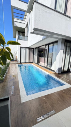 Imagem Casa de Condomínio com 3 Quartos à Venda, 250 m² em Condomínio Residencial Fogaça - Jacareí Imagem Casa de Condomínio com 3 Quartos à Venda, 250 m² em Condomínio Residencial Fogaça - Jacareí