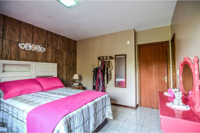 Imagem Casa com 2 Quartos à Venda, em Serraria - Porto Alegre Imagem Casa com 2 Quartos à Venda, em Serraria - Porto Alegre