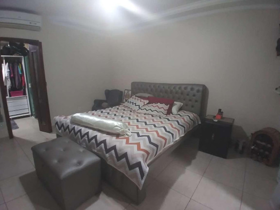 Imagem Casa com 3 Quartos à Venda, 300 m² em Vila Valqueire - Rio De Janeiro Imagem Casa com 3 Quartos à Venda, 300 m² em Vila Valqueire - Rio De Janeiro
