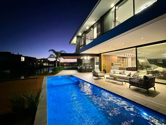 Imagem Casa com 5 Quartos à Venda, 450 m² em Centro - Capao Da Canoa Imagem Casa com 5 Quartos à Venda, 450 m² em Centro - Capao Da Canoa