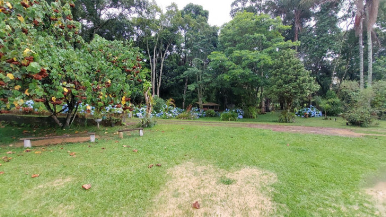 Imagem Chácara com 4 Quartos à Venda, 450 m² em Dos Tenentes - Extrema Imagem Chácara com 4 Quartos à Venda, 450 m² em Dos Tenentes - Extrema