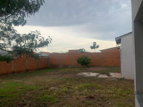 Imagem Casa com 2 Quartos à Venda, 42 m² em Osmar Cabral - Cuiabá Imagem Casa com 2 Quartos à Venda, 42 m² em Osmar Cabral - Cuiabá