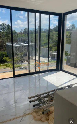 Imagem Casa com 3 Quartos à Venda, 242 m² em Cézar De Souza - Mogi Das Cruzes Imagem Casa com 3 Quartos à Venda, 242 m² em Cézar De Souza - Mogi Das Cruzes