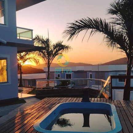 Casa de Condomínio com 2 Quartos à Venda, 73 m² em Peró - Cabo Frio