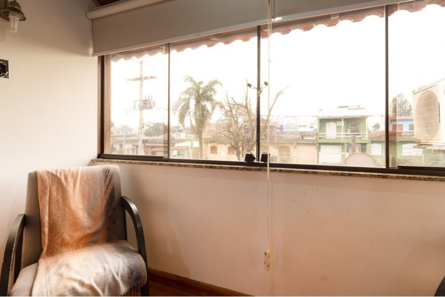 Imagem Casa com 3 Quartos à Venda, 190 m² em Rubem Berta - Porto Alegre Imagem Casa com 3 Quartos à Venda, 190 m² em Rubem Berta - Porto Alegre