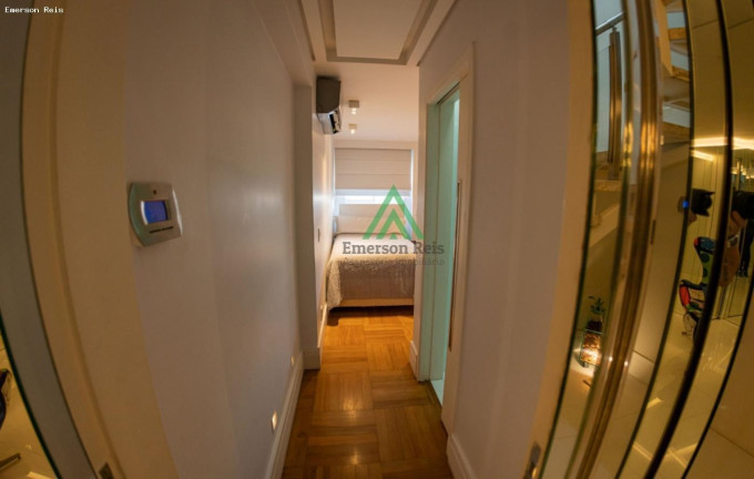 Imagem Sobrado com 4 Quartos à Venda, 310 m² em Moema - São Paulo Imagem Sobrado com 4 Quartos à Venda, 310 m² em Moema - São Paulo