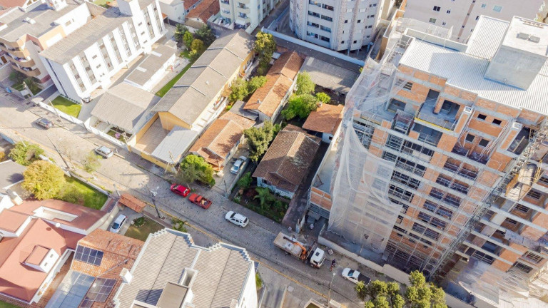 Imagem Terreno à Venda, 600 m² em Bacacheri - Curitiba Imagem Terreno à Venda, 600 m² em Bacacheri - Curitiba