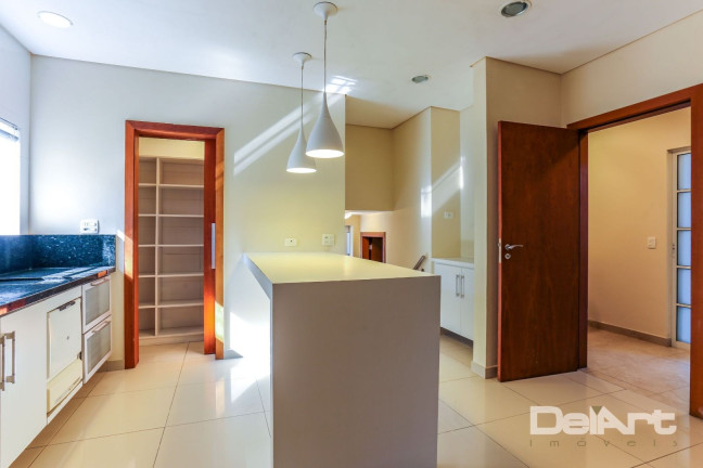 Imagem Casa com 4 Quartos à Venda, 302 m² em Santa Cândida - Curitiba Imagem Casa com 4 Quartos à Venda, 302 m² em Santa Cândida - Curitiba