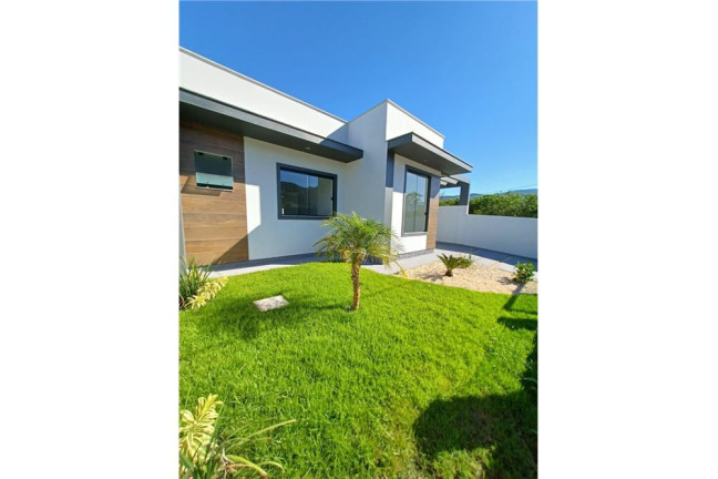 Casa com 3 Quartos à Venda,  em Forquilhas - São José