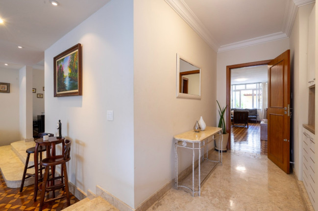 Imagem Casa com 4 Quartos à Venda, 375 m² em Moema - São Paulo Imagem Casa com 4 Quartos à Venda, 375 m² em Moema - São Paulo