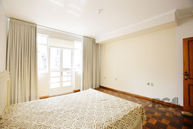 Imagem Apartamento com 3 Quartos à Venda, 128 m² em Centro Histórico - Porto Alegre Imagem Apartamento com 3 Quartos à Venda, 128 m² em Centro Histórico - Porto Alegre