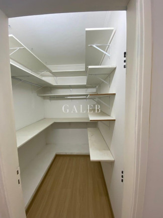 Imagem Imóvel com 4 Quartos à Venda, 227 m² em Centro - Atibaia Imagem Imóvel com 4 Quartos à Venda, 227 m² em Centro - Atibaia