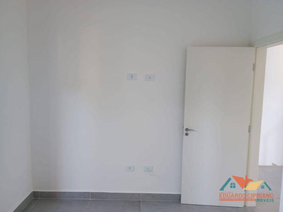 Imagem Sobrado com 3 Quartos à Venda, 129 m² em Jardim Mariella - Caraguatatuba