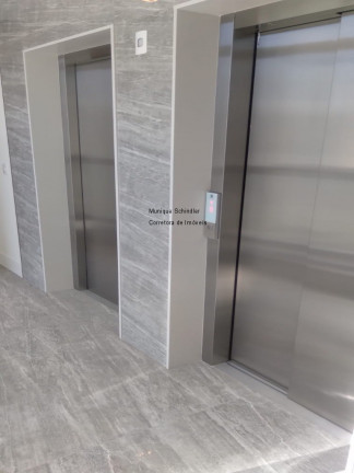Imagem Imóvel com 3 Quartos à Venda, 182 m²em Centro - Balneário Camboriú Imagem Imóvel com 3 Quartos à Venda, 182 m²em Centro - Balneário Camboriú
