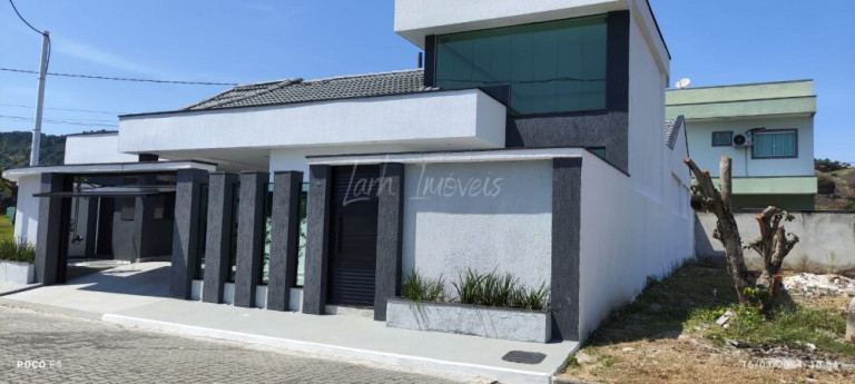 Imagem Casa com 3 Quartos à Venda, 300 m² em Santa Cruz - Rio De Janeiro