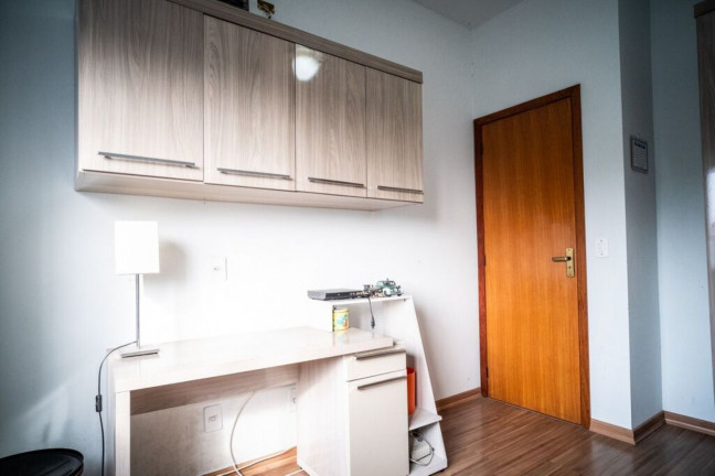 Imagem Imóvel com 4 Quartos à Venda, em Protásio Alves - Porto Alegre Imagem Imóvel com 4 Quartos à Venda, em Protásio Alves - Porto Alegre