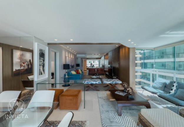 Imagem Apartamento com 3 Quartos à Venda, 156 m² em Centro - Balneário Camboriú