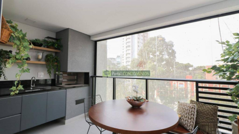 Imagem Apartamento com 2 Quartos à Venda, 72 m² em Cabral - Curitiba
