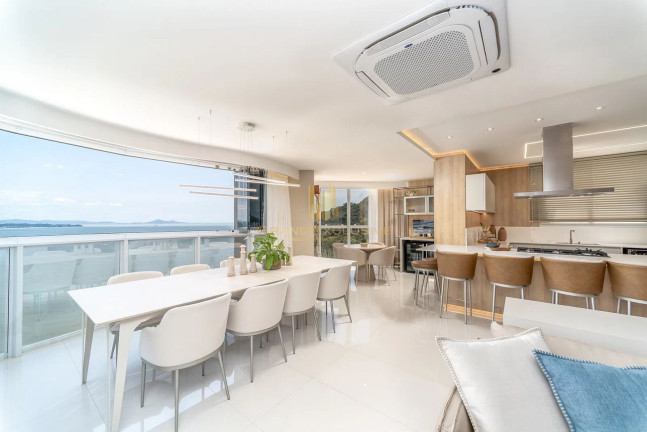 Imagem Apartamento com 4 Quartos à Venda, 238 m² em Barra Sul - Balneário Camboriú Imagem Apartamento com 4 Quartos à Venda, 238 m² em Barra Sul - Balneário Camboriú