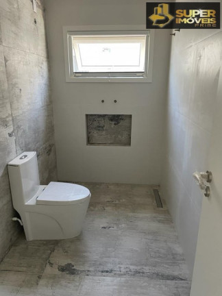 Imagem Casa com 3 Quartos à Venda, 420 m² em Laranjal - Pelotas