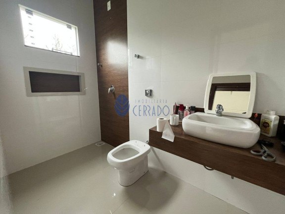 Imagem Casa com 3 Quartos à Venda, 280 m² em Anápolis City - Anápolis Imagem Casa com 3 Quartos à Venda, 280 m² em Anápolis City - Anápolis