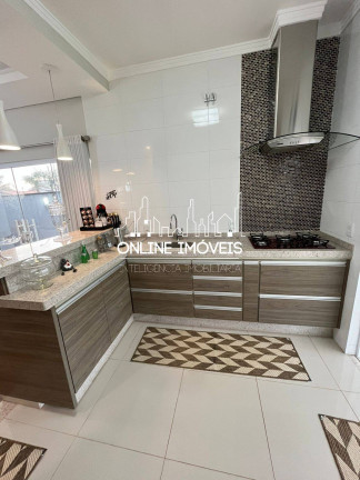 Imagem Casa com 3 Quartos à Venda, 346 m² em Estiva Gerbi Imagem Casa com 3 Quartos à Venda, 346 m² em Estiva Gerbi