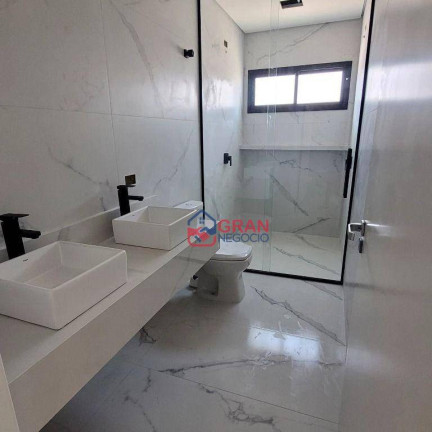 Imagem Sobrado com 3 Quartos à Venda, 160 m² em Xaxim - Curitiba Imagem Sobrado com 3 Quartos à Venda, 160 m² em Xaxim - Curitiba