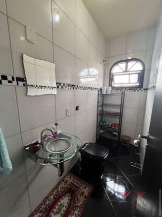 Imagem Sobrado com 3 Quartos à Venda,  em Saguaçu - Joinville