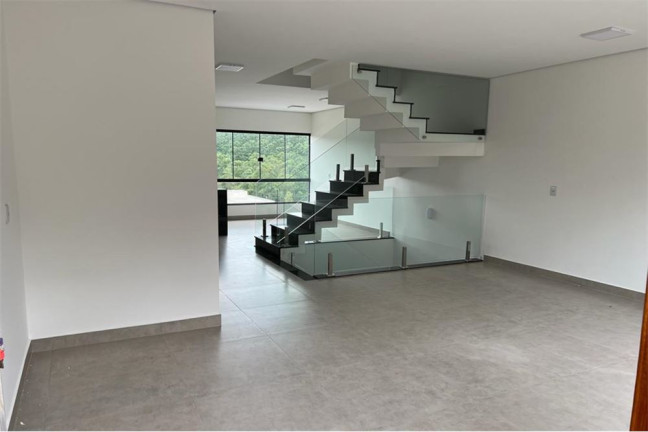 Imagem Sobrado com 3 Quartos à Venda, 178 m² em Polvilho - Cajamar Imagem Sobrado com 3 Quartos à Venda, 178 m² em Polvilho - Cajamar