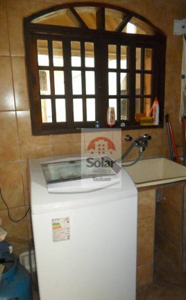 Imagem Casa com 3 Quartos à Venda, 241 m² em Vila São José - Taubaté