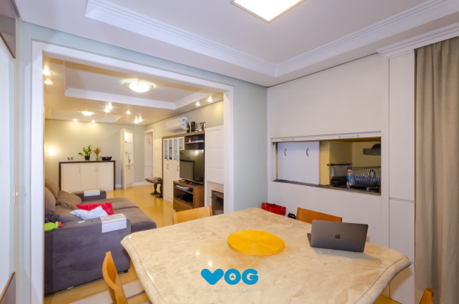 Imagem Imóvel com 3 Quartos à Venda, 105 m² em Rio Branco - Porto Alegre