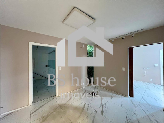 Imagem Casa com 6 Quartos à Venda, 250 m² em Santo Antônio - São Caetano Do Sul Imagem Casa com 6 Quartos à Venda, 250 m² em Santo Antônio - São Caetano Do Sul