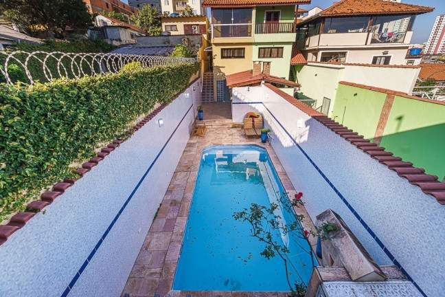 Casa com 3 Quartos à Venda, 239 m² em Vila Mazzei - São Paulo