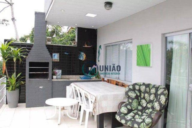 Casa com 4 Quartos à Venda, 240 m² em São Francisco - Niterói