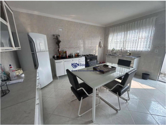 Sobrado com 3 Quartos à Venda, 250 m² em Jardim Adriana - Guarulhos
