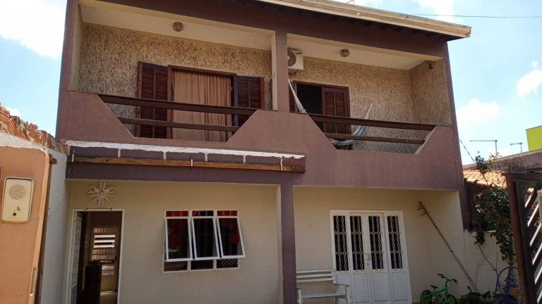 Imagem Casa com 3 Quartos à Venda, 174 m² em Centro - Boituva Imagem Casa com 3 Quartos à Venda, 174 m² em Centro - Boituva