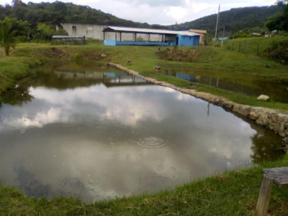 Imagem Imóvel com 2 Quartos à Venda, 12.000 m² em Cajuru - São José Dos Campos