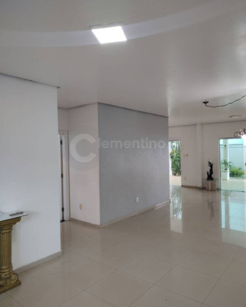 Imagem Casa de Condomínio com 5 Quartos à Venda, 394 m² em Ponta Negra - Manaus
