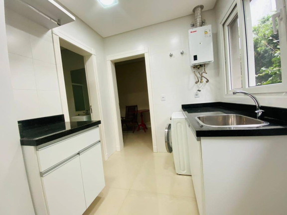 Imagem Casa com 5 Quartos à Venda, em Centro - Xangri-lá Imagem Casa com 5 Quartos à Venda, em Centro - Xangri-lá