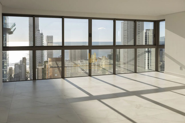 Imagem Apartamento com 4 Quartos à Venda, 167 m² em Centro - Balneário Camboriú Imagem Apartamento com 4 Quartos à Venda, 167 m² em Centro - Balneário Camboriú