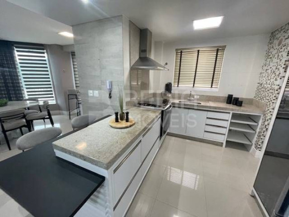 Imagem Apartamento com 3 Quartos à Venda, 136 m² em Centro - Balneário Camboriú Imagem Apartamento com 3 Quartos à Venda, 136 m² em Centro - Balneário Camboriú