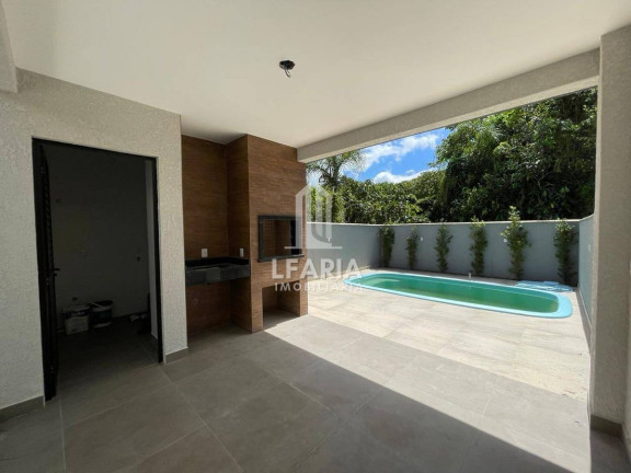 Imagem Casa com 3 Quartos à Venda, 90 m² em Cambiju - Itapoá