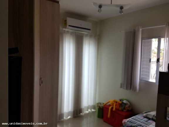 Imagem Casa com 3 Quartos à Venda, 340 m² em Cidade Dutra - São Paulo Imagem Casa com 3 Quartos à Venda, 340 m² em Cidade Dutra - São Paulo