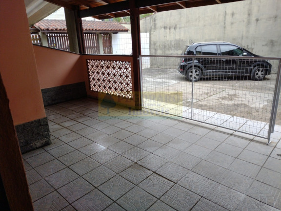 Imagem Sobrado com 3 Quartos à Venda, em Martim De Sá - Caraguatatuba Imagem Sobrado com 3 Quartos à Venda, em Martim De Sá - Caraguatatuba