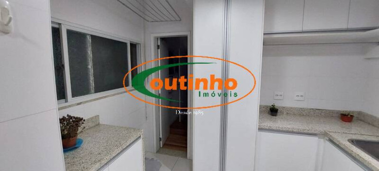 Imagem Apartamento com 2 Quartos à Venda, 96 m² em Vila Isabel - Rio De Janeiro Imagem Apartamento com 2 Quartos à Venda, 96 m² em Vila Isabel - Rio De Janeiro