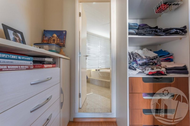 Imagem Casa com 5 Quartos à Venda, 259 m² em Ariribá - Balneário Camboriú Imagem Casa com 5 Quartos à Venda, 259 m² em Ariribá - Balneário Camboriú
