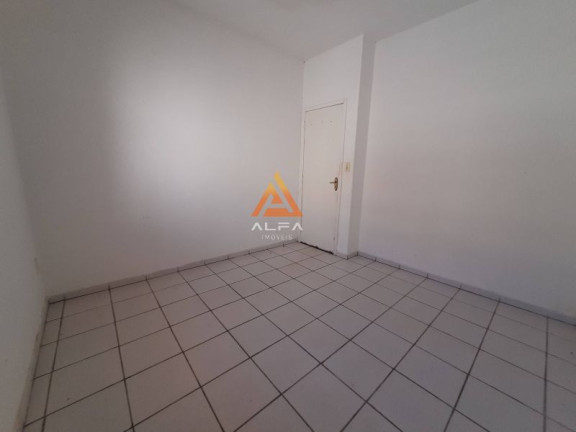 Imagem Casa com 2 Quartos à Venda, 70 m² Imagem Casa com 2 Quartos à Venda, 70 m²